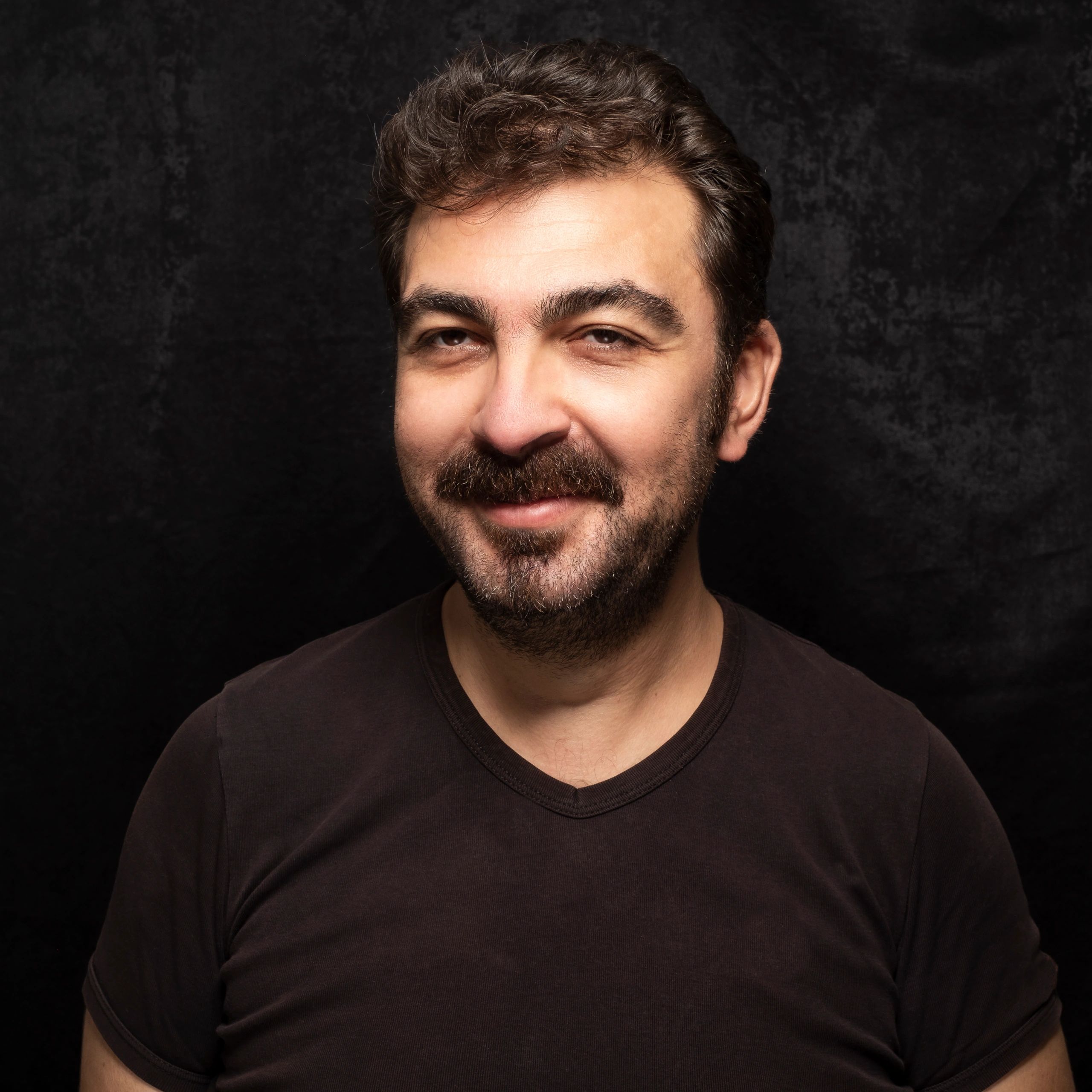 Portrait of politics reporter Jordan Ellis